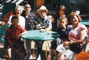 Sweet family outing... from left to right, Trevor, Jean, Jeff, Charlie, Debra, Daniel, and Roberta.